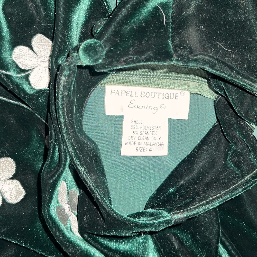 Vintage Green Velvet Gown - Picture 4 of 4